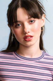 Вайолет МакГроу